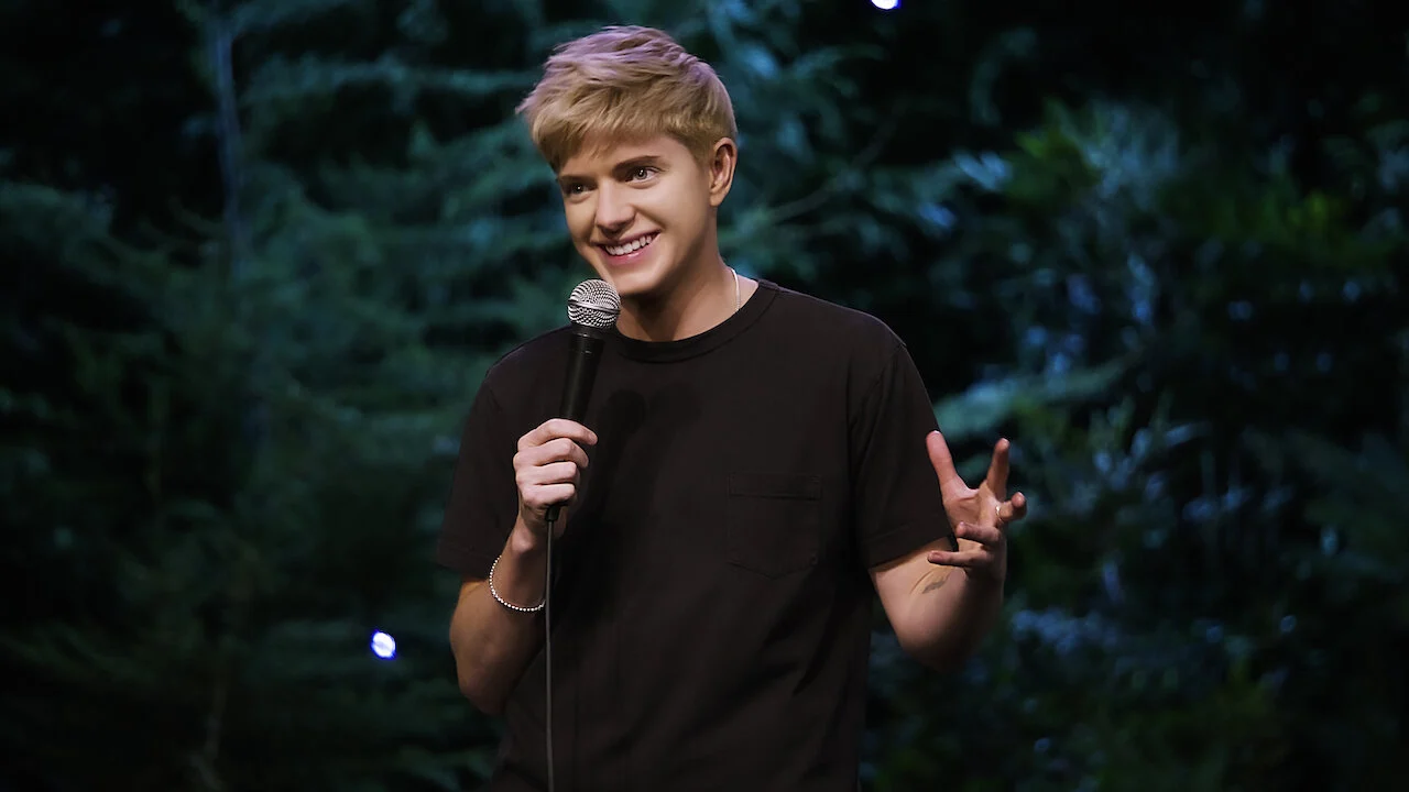 Mae Martin: Nhựa Cây Full